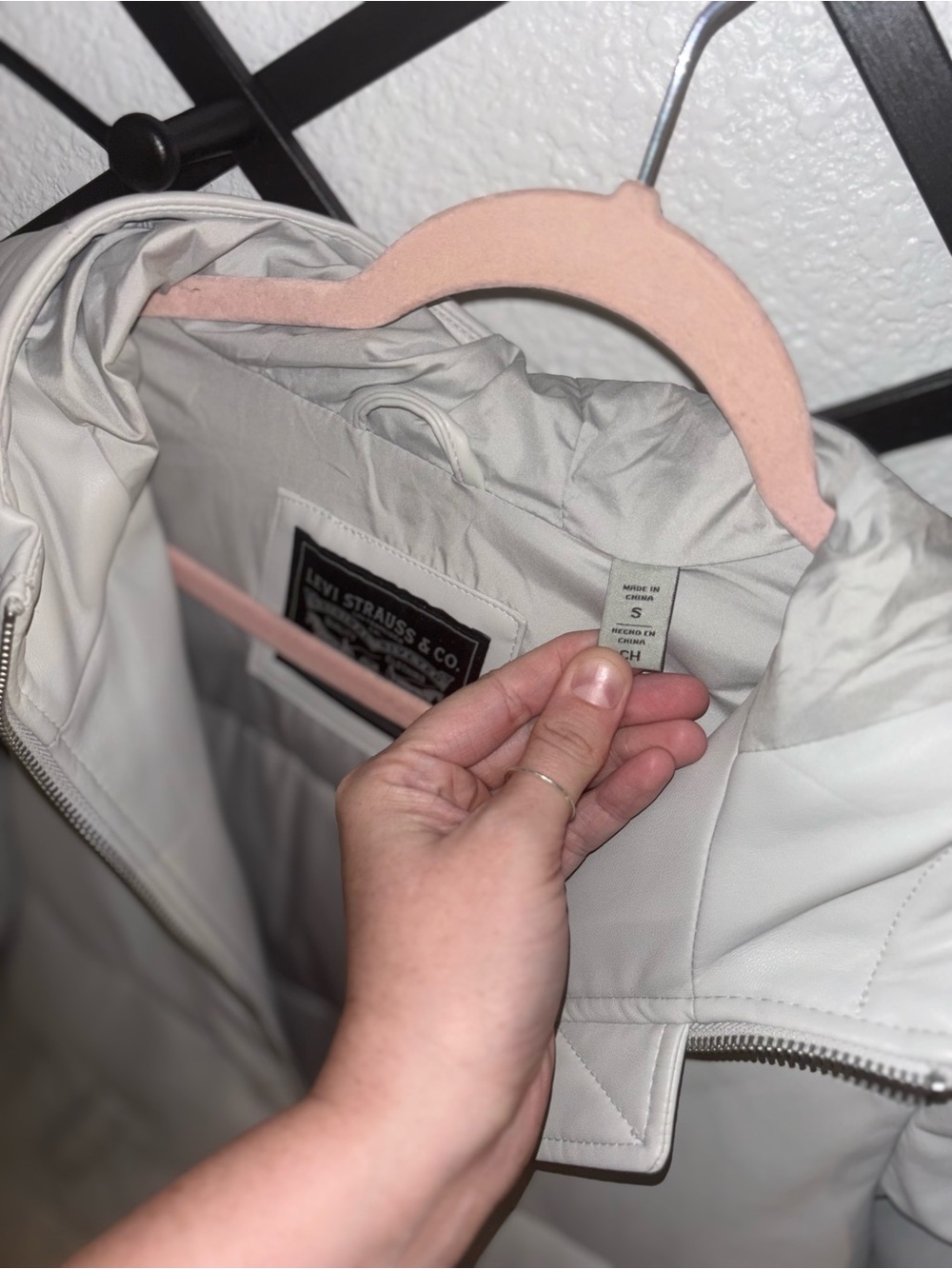 Levi’s Women’s S Ice Gray Longline Hooded Full Zip Puffer Winter Jacket/Coat NWT - Picture 4 of 5